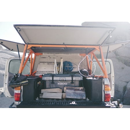 Igloo - IMX 70 Quart Cooler - Gray