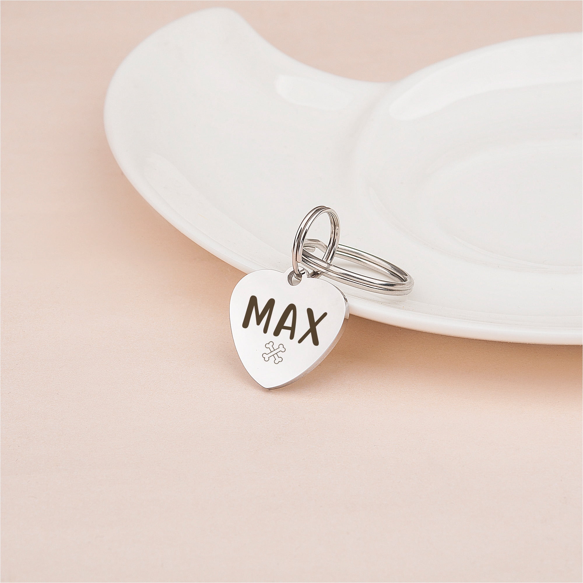 Anavia Stainless Steel Metal Heart Name - Icon Birthday Holiday Christmas Engraved Dog ID Tag, Silver