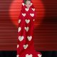 thumbnail image 1 of Manta de franela para sofá, manta de San Valentín, manta de forro polar suave y acogedora con corazones rojos, ideal para sofá, cama y descanso, ideal como regalo para niños., 1 of 6