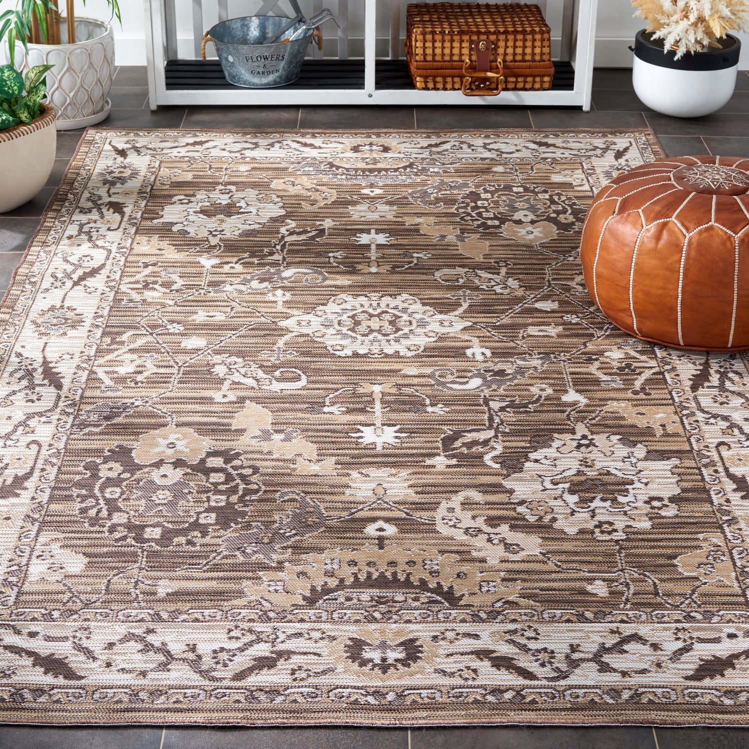 SAFAVIEH Sunrise Joanna Floral Reversible Indoor/Outdoor Area Rug, Grey/Beige Black, 4' x 5'7"