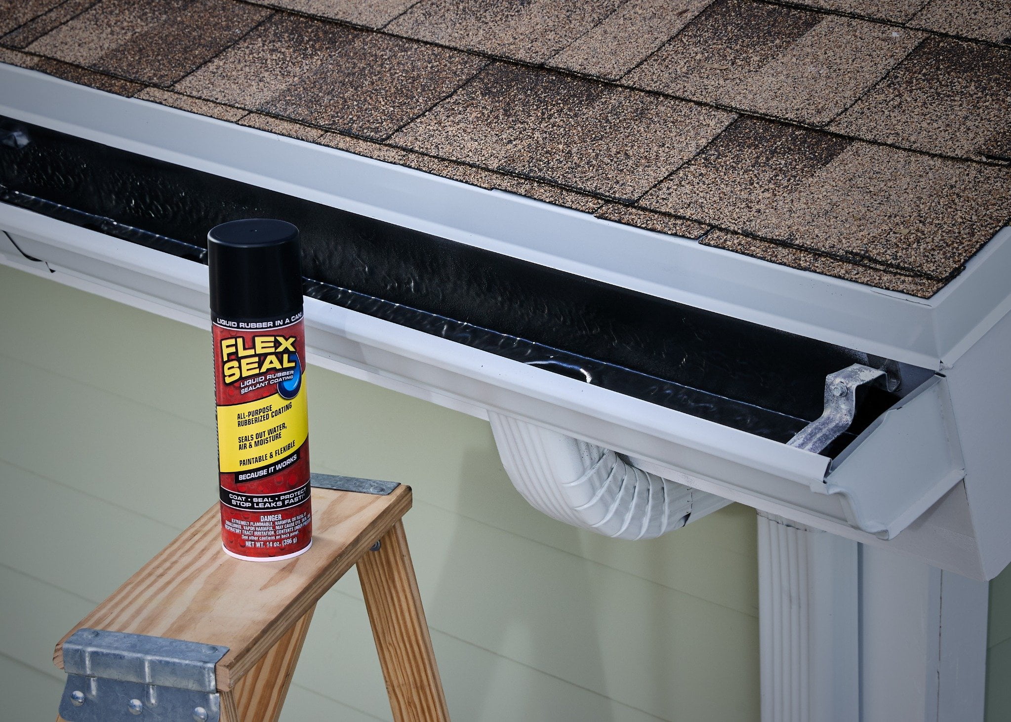 Flex Seal Aerosol Black 14 oz Rubberized Waterproof Sealant