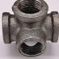 thumbnail image 2 of Conector de tubo hembra cruzado de salida negra de hierro maleable de 1/2 "y 5 vías (1/2 pulgada), 2 of 4