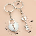thumbnail image 3 of KAKOWELY 1 par de llaveros de metal con forma de corazón a juego para parejas, regalo para hombres y mujeres, 3 of 4