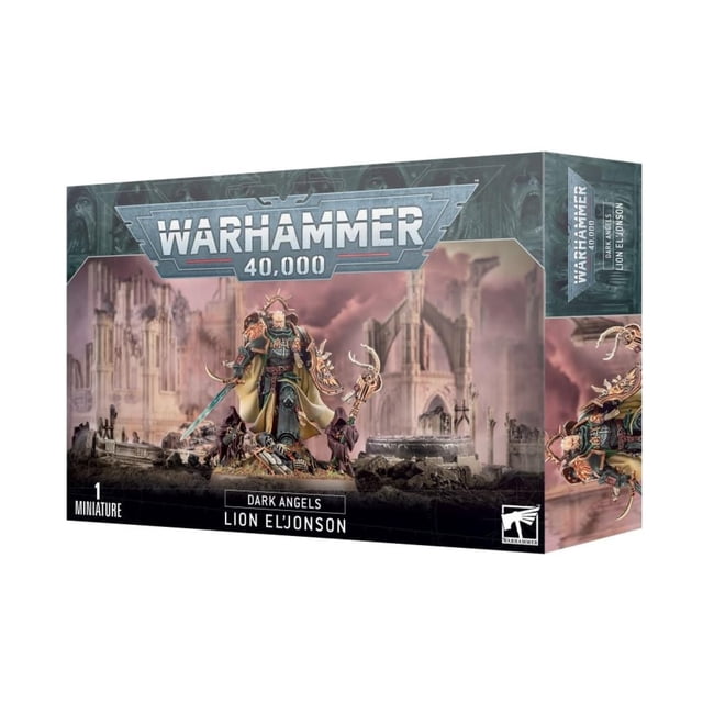 el león de warhammer 40,000: el león de los ángeles oscuros el'jonson caja con miniatura multicolor de Games Workshop — frontal de la caja mostrando al Primarca El'Jonson en marcha sobre escombros con la espada Fealty y el Escudo del Emperador ardiendo, túnica y armadura ornamentada con heráldica de los Ángeles Oscuros, flanqueado por dos Vigilantes en la Oscuridad; kit sin pintar de 43 piezas con base Citadel Round 2.362 in.