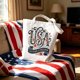 thumbnail image 4 of Bolso de lona para la compra, bolso de hombro patriótico del 250 aniversario de EE. UU. – Bolso reutilizable del Día de la Independencia con diseño de bandera para ir de compras, a la playa o, 4 of 6