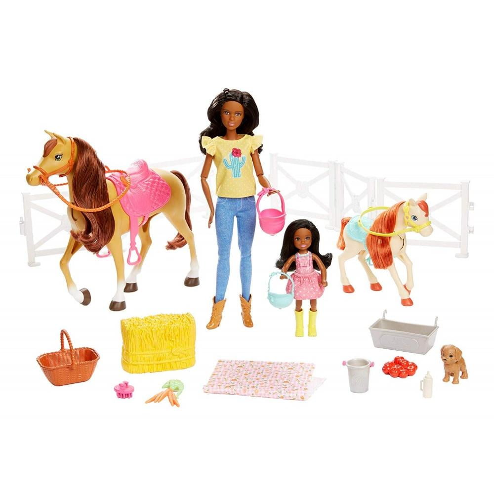 Barbie Hugs 'N' Horses Playset with Barbie & Chelsea Dolls,