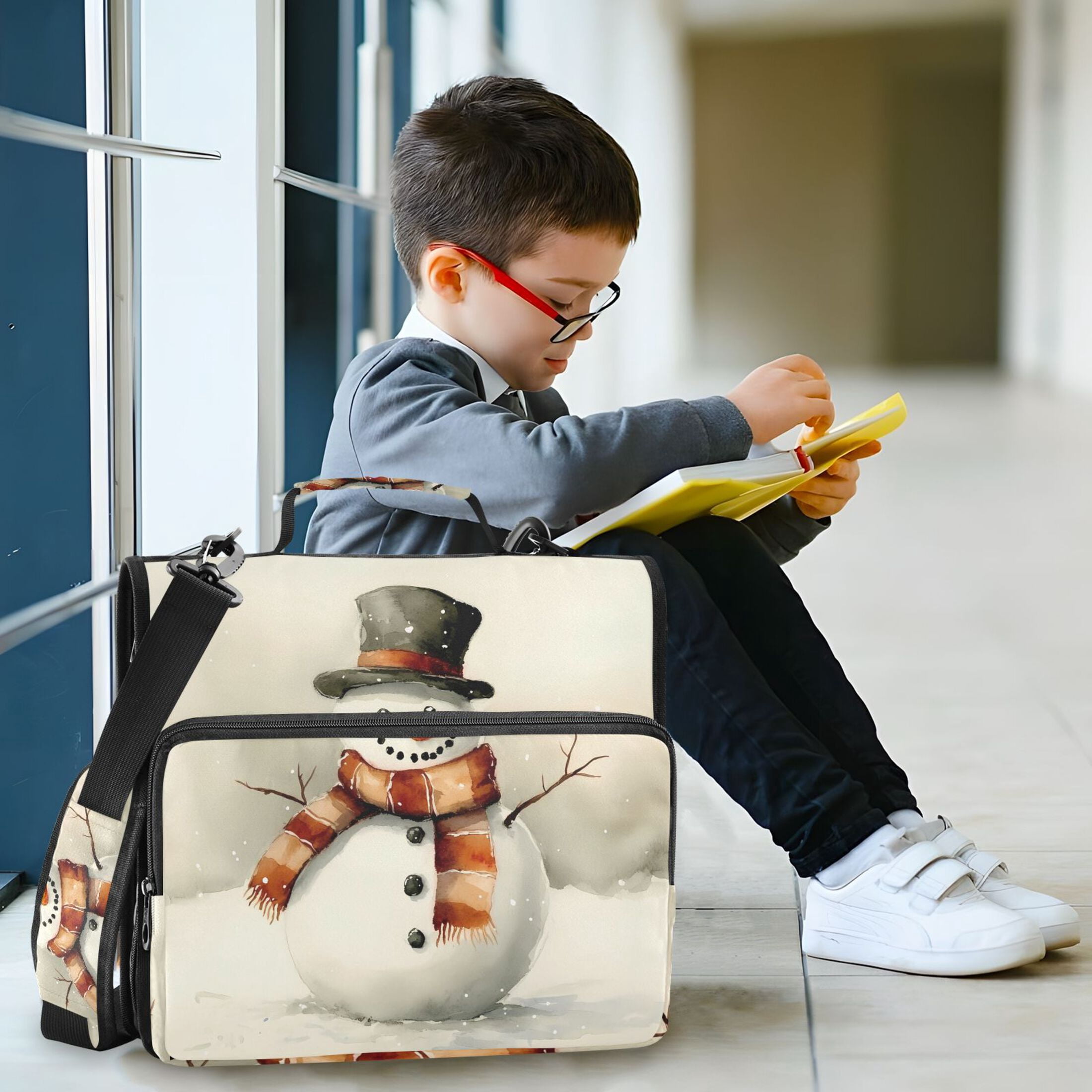 3 Ring Zipper Binder with Shoulder Strap Waterproof Trapper Keeper 2 Inch D-Ring 500 Sheets Capacity Cute Snowman with Hat Scarf