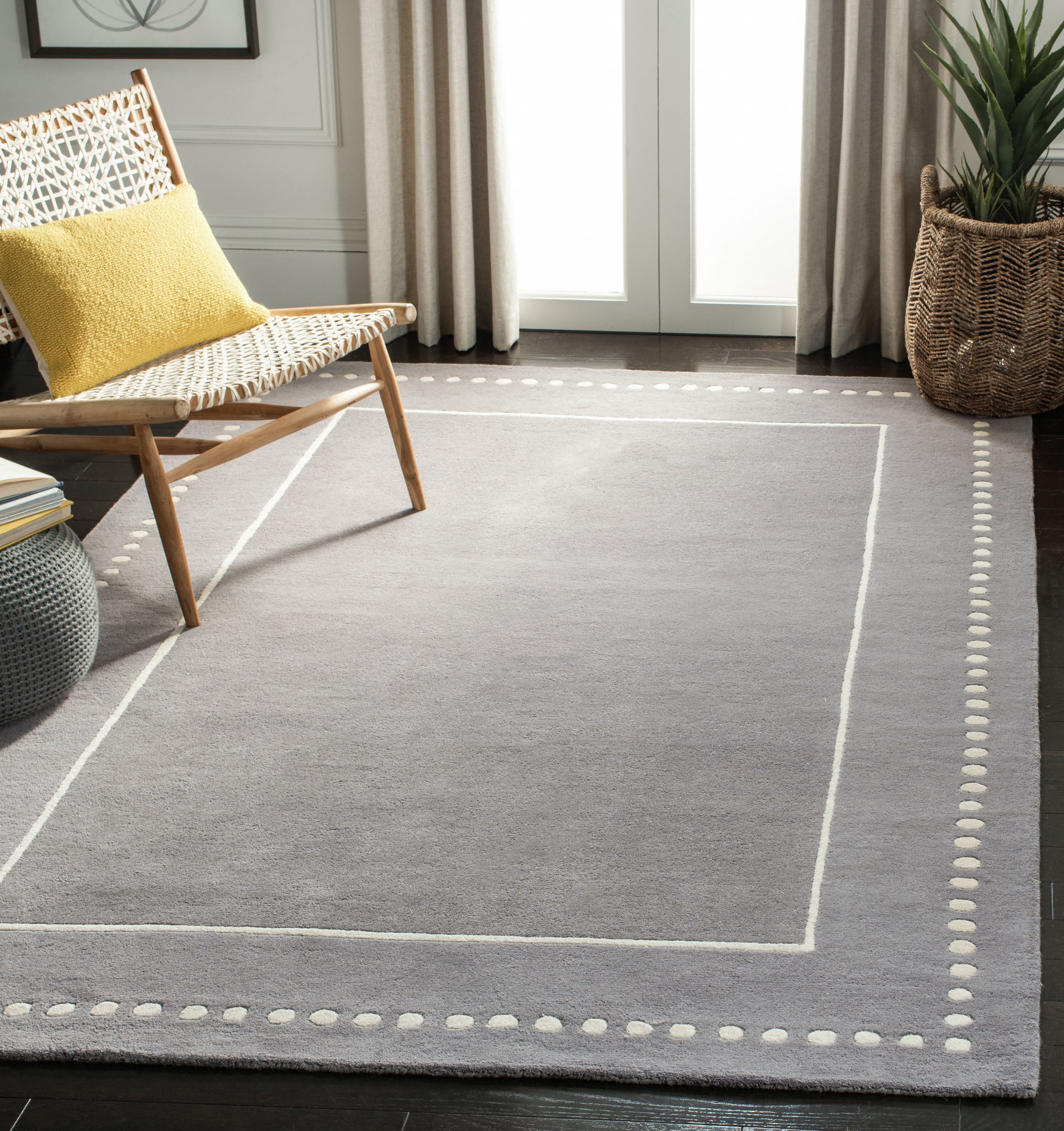SAFAVIEH Bella Danita Bordered Wool Area Rug, Silver/Ivory, 7' x 7' Square