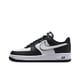 thumbnail image 1 of Zapatillas deportivas retro informales Air Force 1 Low "Carabiner Swoosh" blancas y rojas para hombre y mujer DH7579-100, 1 of 4