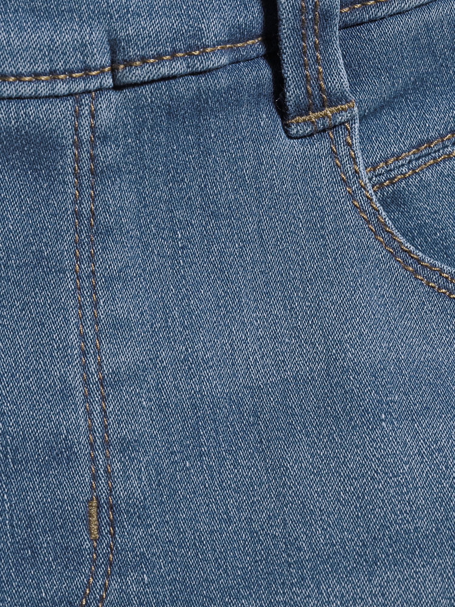 Time and Tru Women's Pull-On Shorts