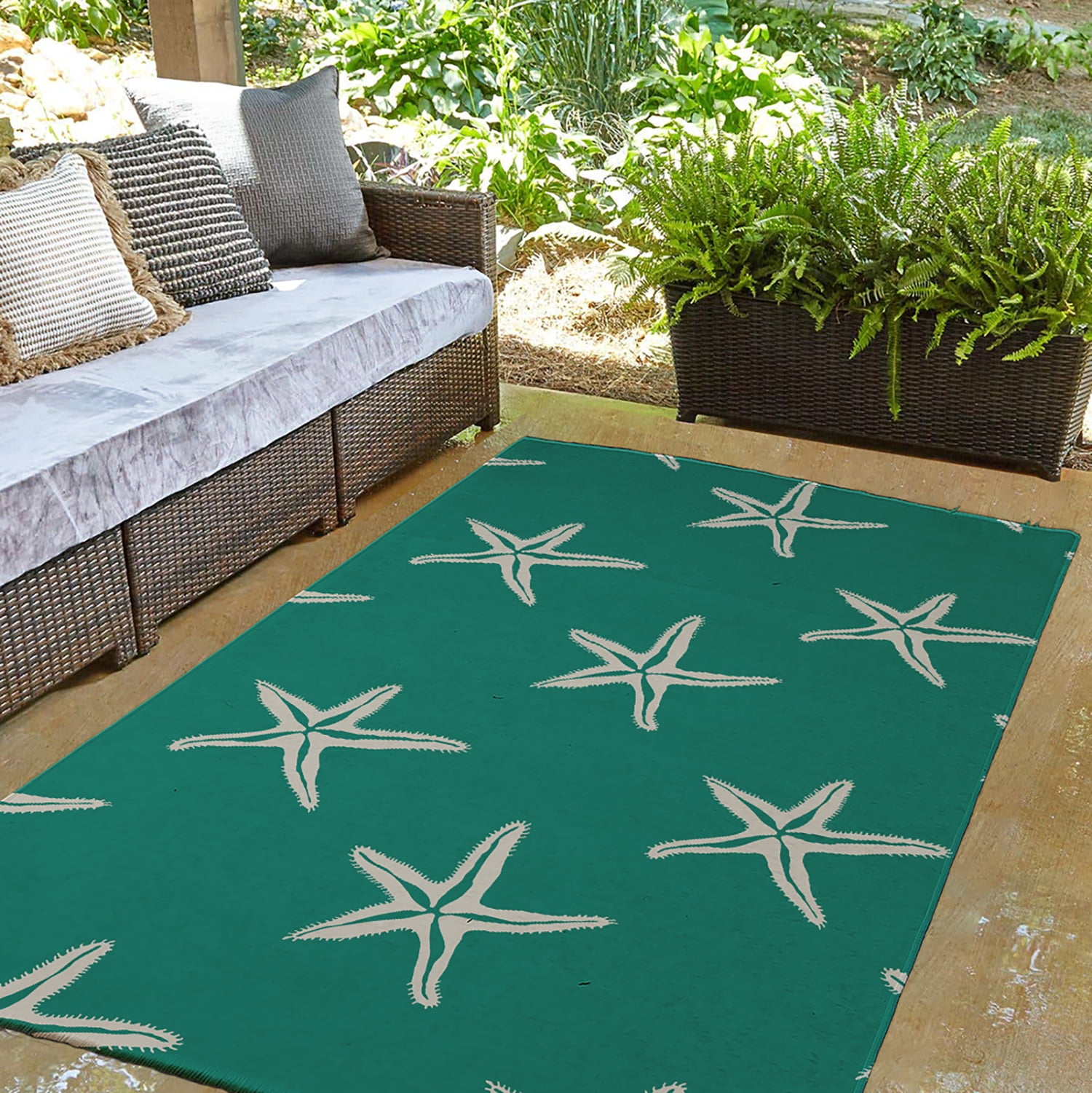 3' x 5' Simply Daisy Starfish Beach Style Chenille Area Rug, Kelly Green