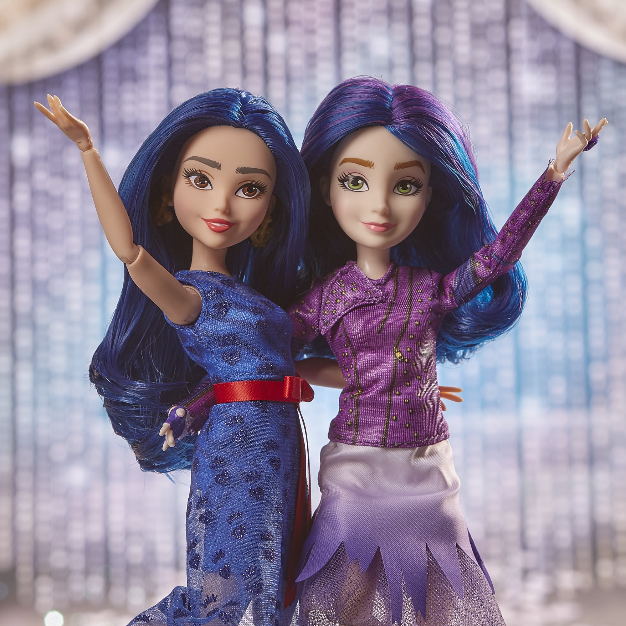  Disney Descendants Evie Fashion Doll, Inspired by