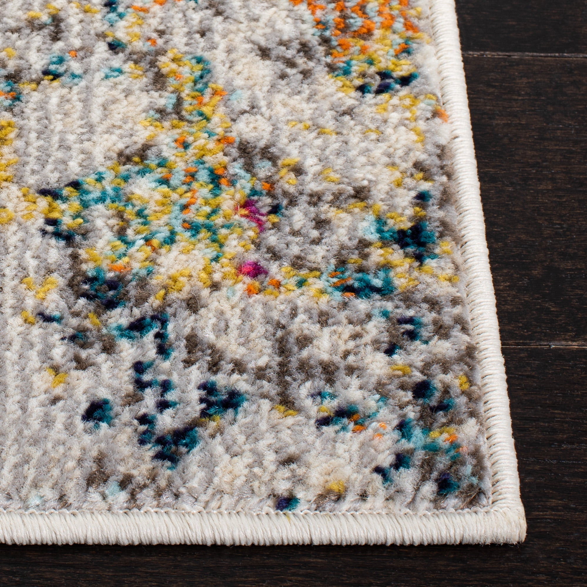 SAFAVIEH Madison Nita Vintage Floral Area Rug, Grey/Gold, 6'7" x 6'7" Square