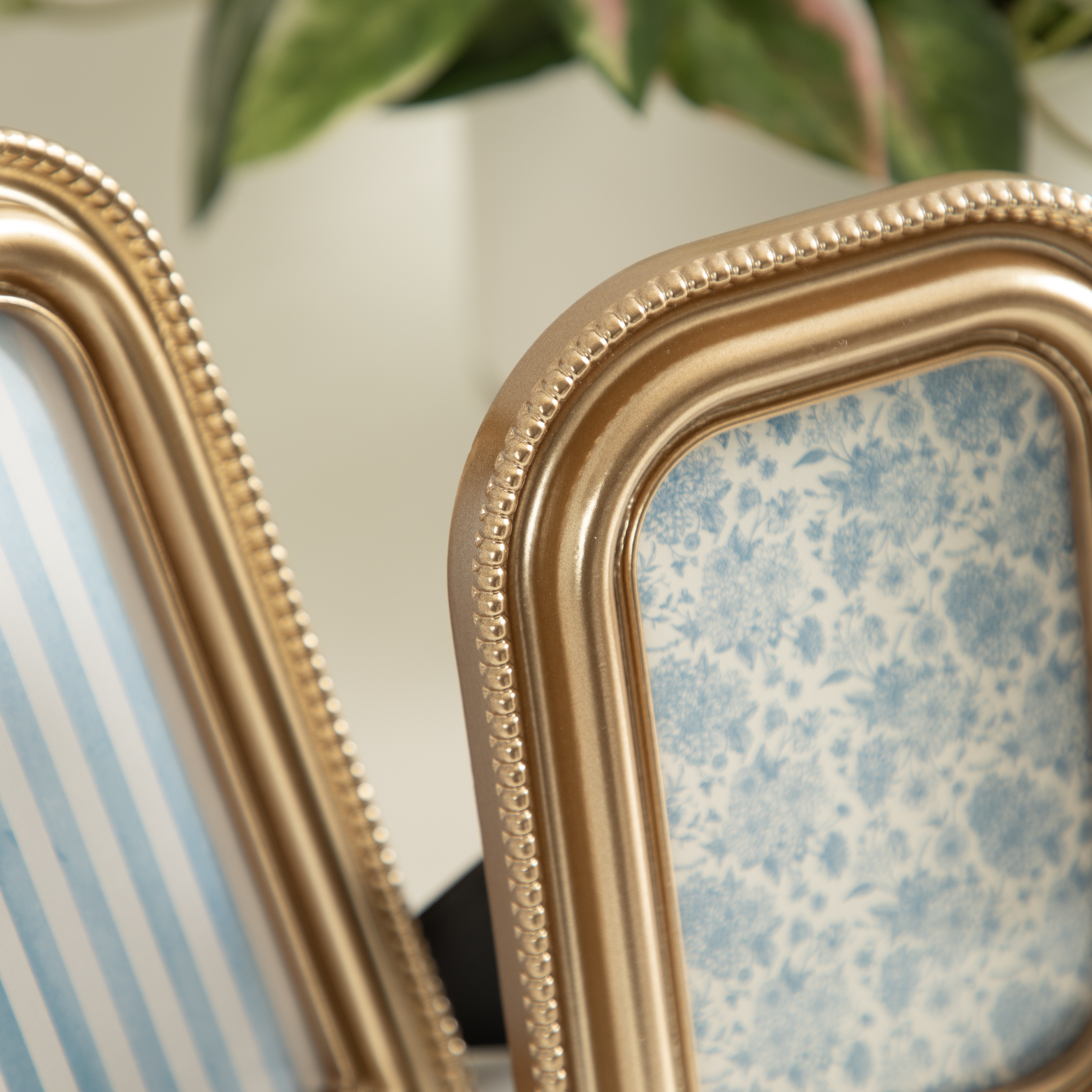 DesignOvation 4x6 Beaded Gold Picture Frame, Tabletop photo 8