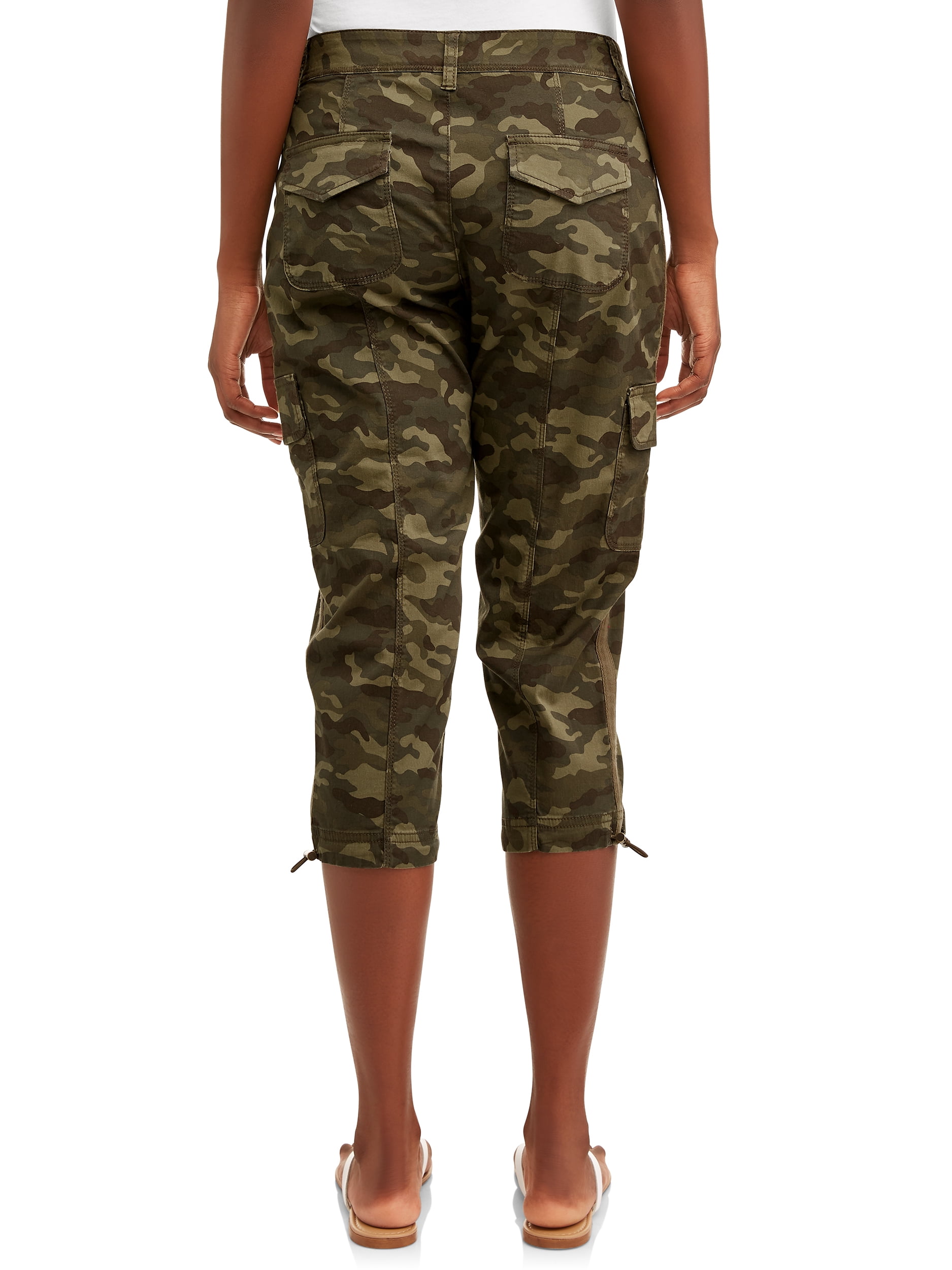 camo cargo capris