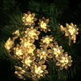 thumbnail image 3 of RV Guirnalda de luces con pilas de 6 m, 40 LED, lámpara de hadas de loto, temporizador de 8 modos, guirnalda interior de flores de goma suave para niños, dormitorio, fiesta, boda, decoración de jardín (blanco cálido) Rojo Verde, 3 of 5