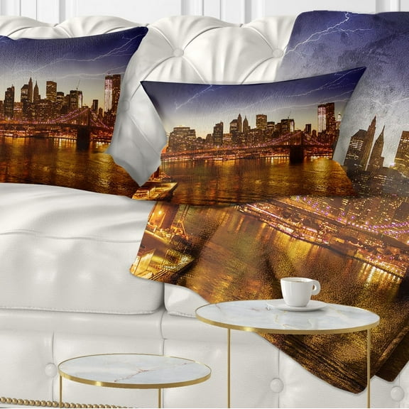 Designart Manhattan Sunset on East River - Cityscape Photo Throw Pillow - 12x20