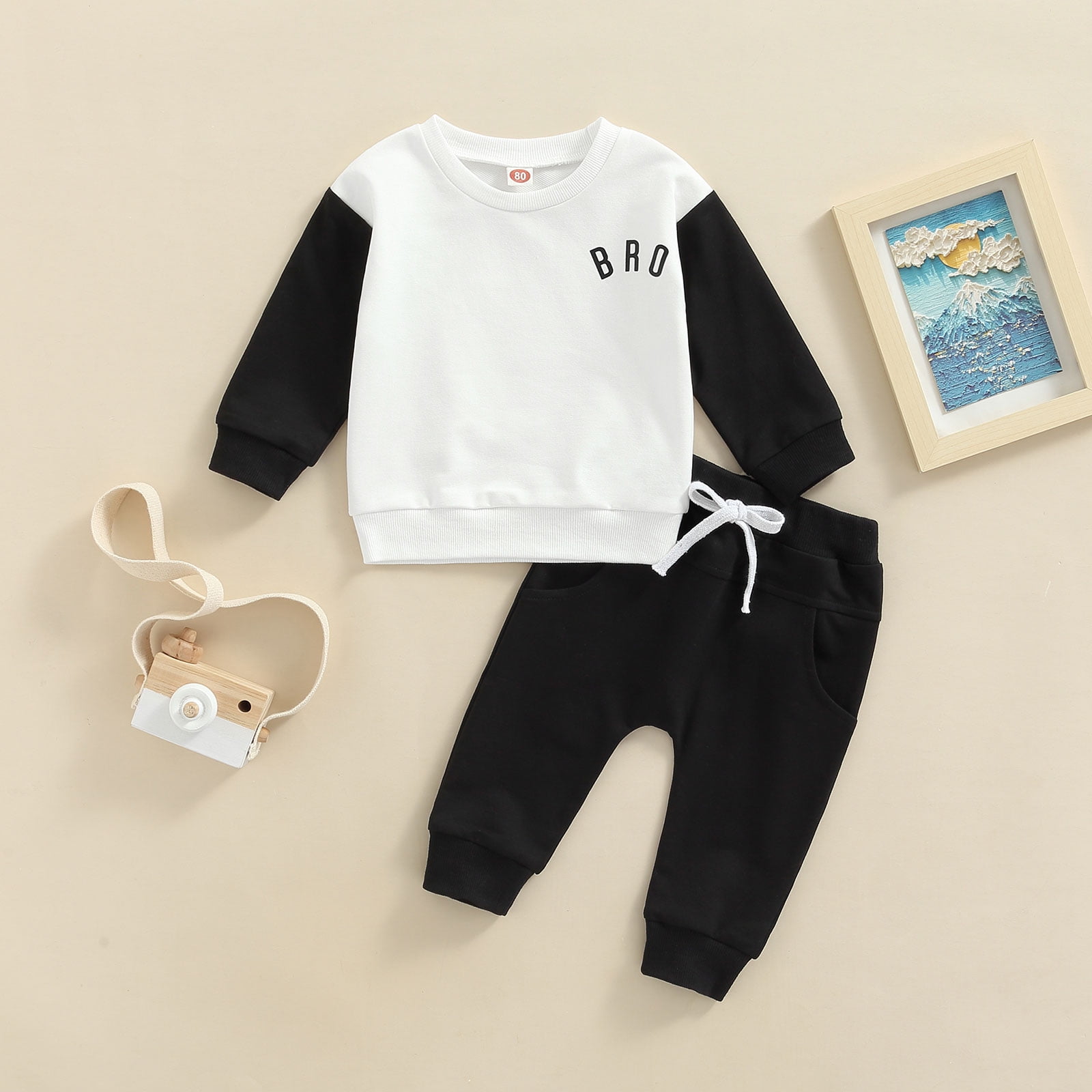 2-piece Kid Boy Letter Vehicle Print Pullover Sweatshirt and Pants Set