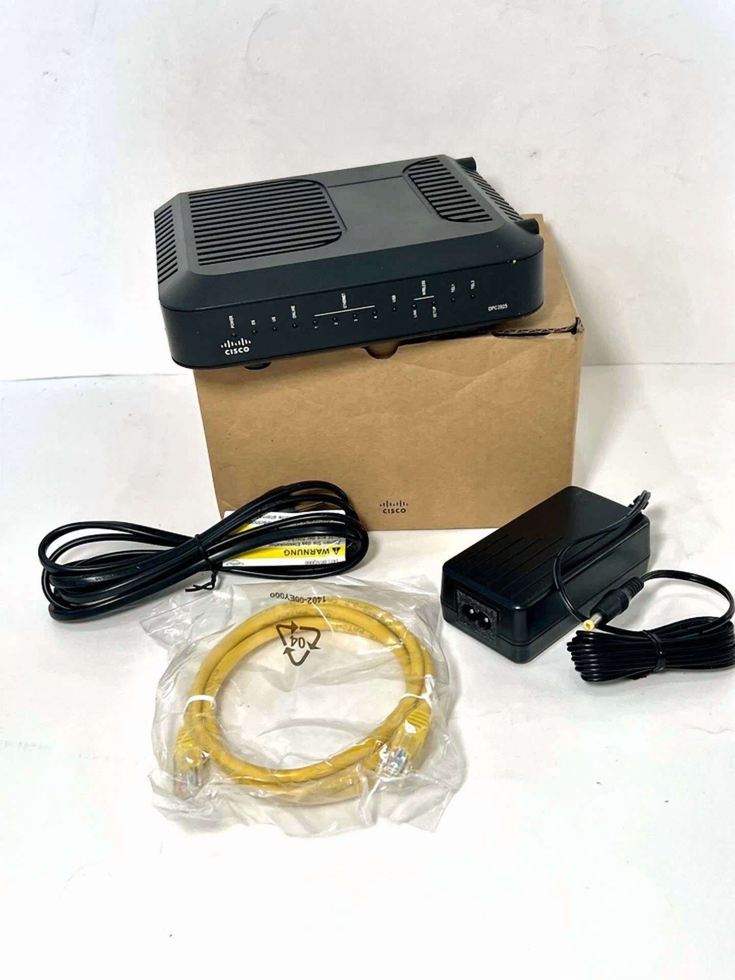Cisco Model Dpc3925 8X4 Docsis 3.0 Wireless Residential Gateway Modem Router