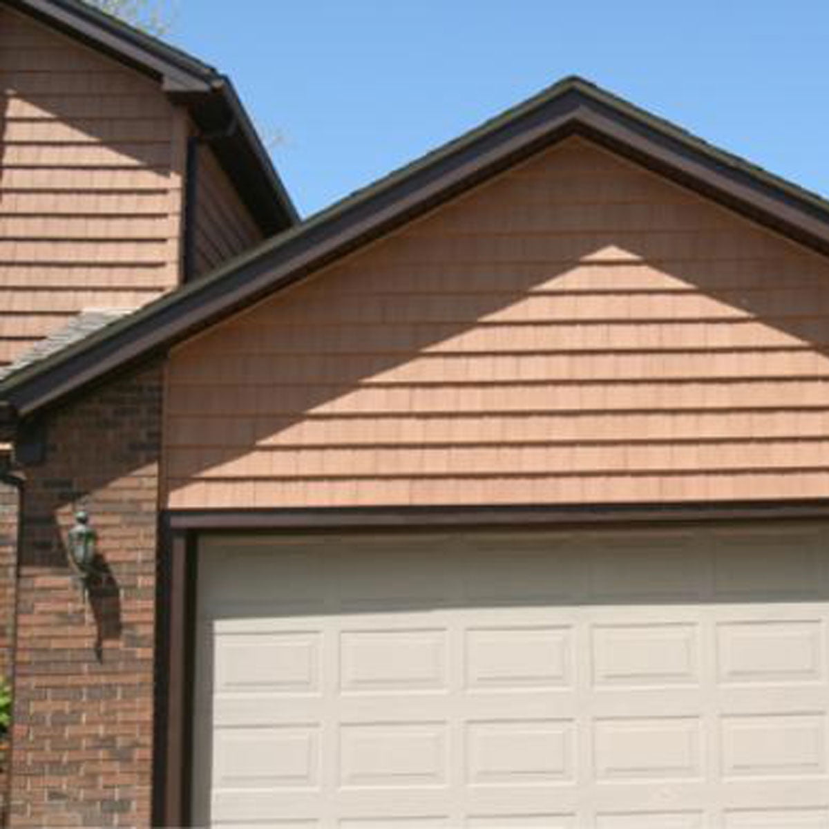 The Foundry 7"W x 60 3/4"L Exposure, Vinyl Perfection Shingles (34 Panels/Ctn. = 100 Sq. Feet), 042 - Almond