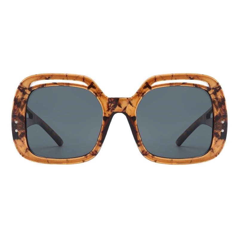 Betsey Johnson Women display picture 2