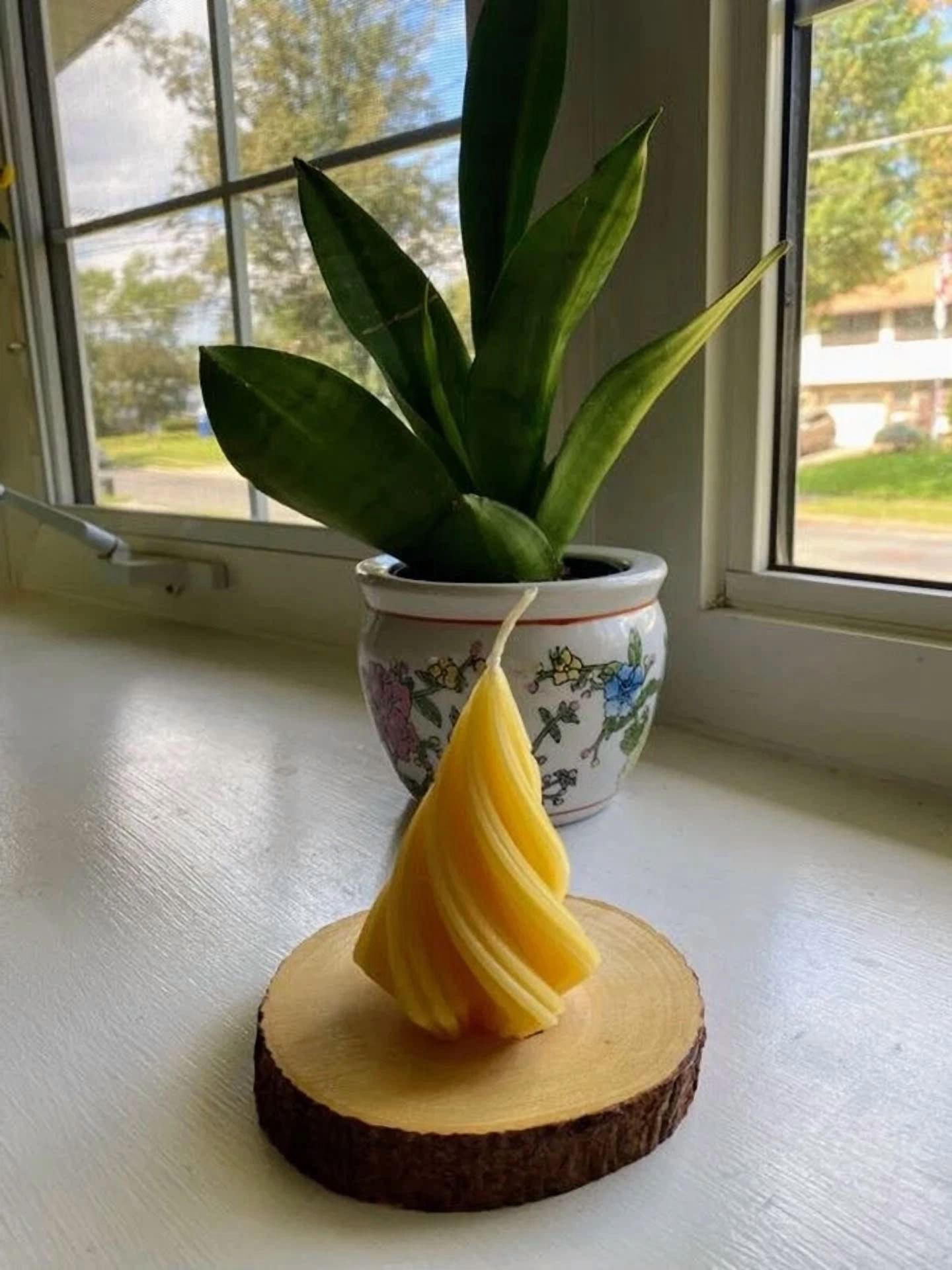 Twisted Cone Beeswax Candle / Modern Christmas Trees / Tree Design Bees Wax Cand