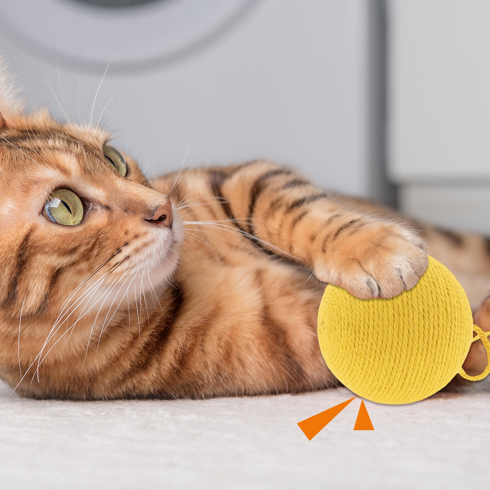Unique Bargains Cat Playing Balls with Bell Inside Yellow