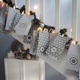 thumbnail image 2 of Cadena de luces LED de 4 metros con clips para fotos I Luces navideñas I 40 clips LED para fotos I blanco cálido I transparente I a pilas I foto mural Namotu MZQ-1222, 2 of 7