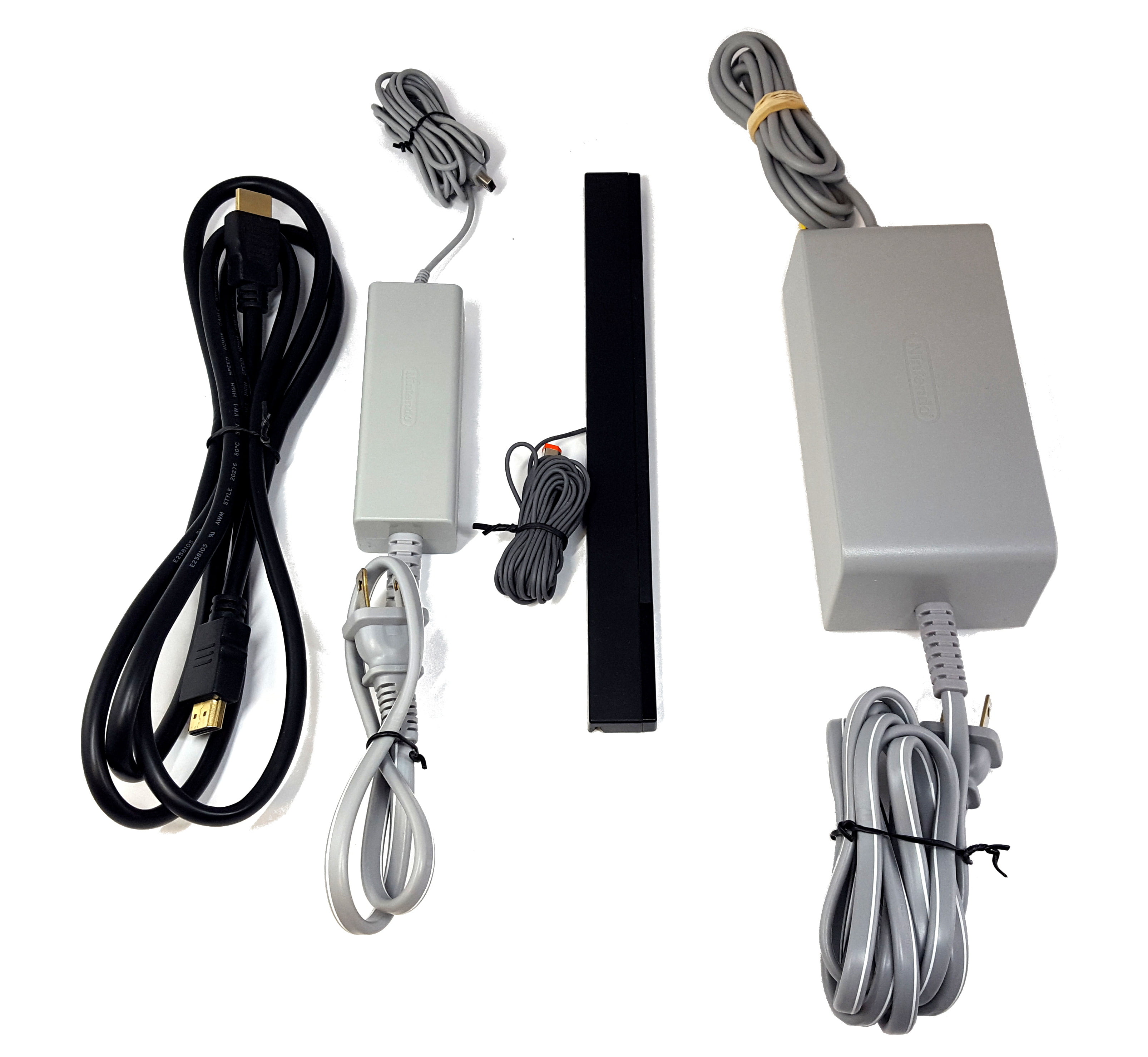 Cyber - Nintendo WiiU [Usado] ₡165,000 Incluye: •Consola + Gamepad •Control  Wii remote •Mario Kart 8 •Sensor wii •Cable HDMI •Adaptador de corriente  •Base cargadora de Gamepad •2 meses de garantía