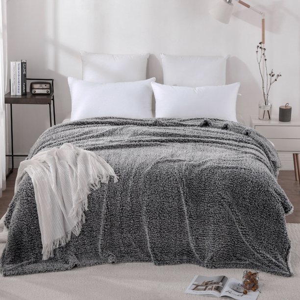 Mainstays Extra Plush Sherpa Twin Bed Blanket in Gray