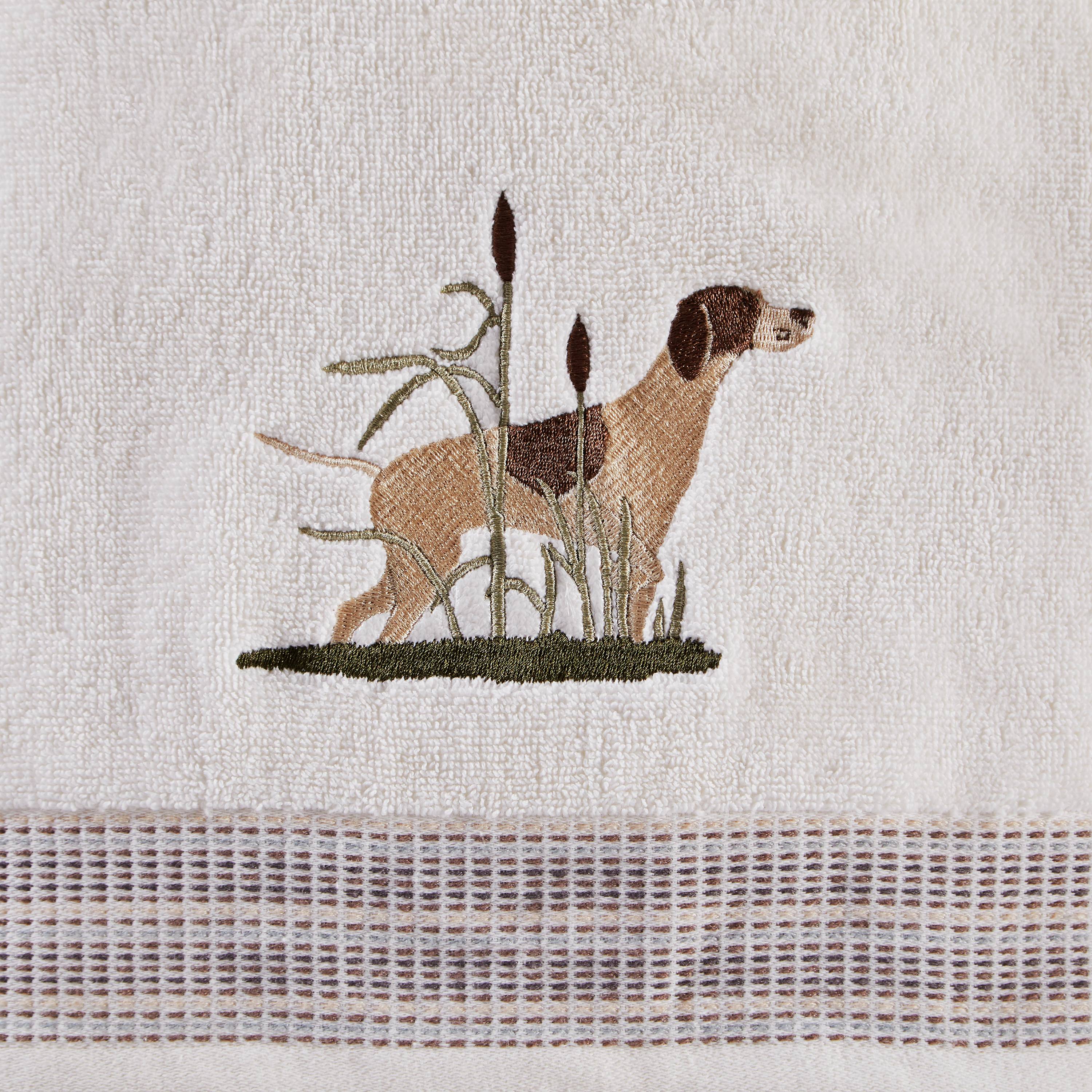 SKL Home Adirondack Dogs Bath Towel, White, 27" x 50"