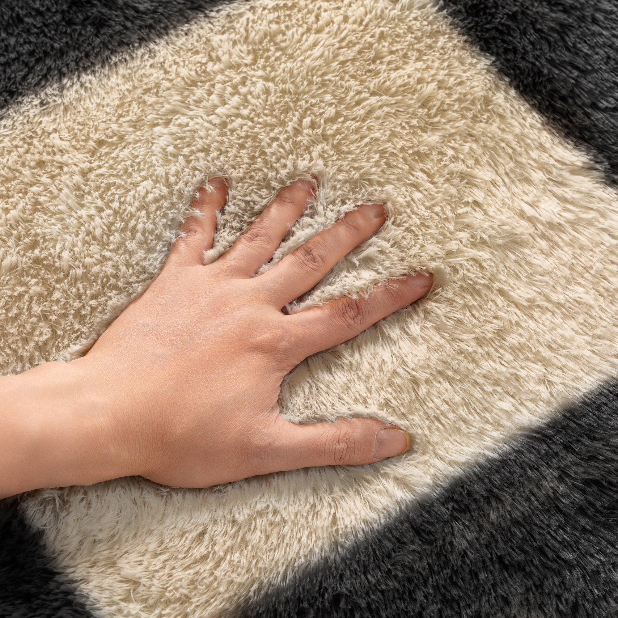BERTHMEER 8'x10' Large Shag Area Rugs for Living Room Bedroom Dining Room Office Farmhouse Modern Checkered Contemporary Plush Soft Carpets Indoor Fuzzy Fluffy Washable Rugs, Black