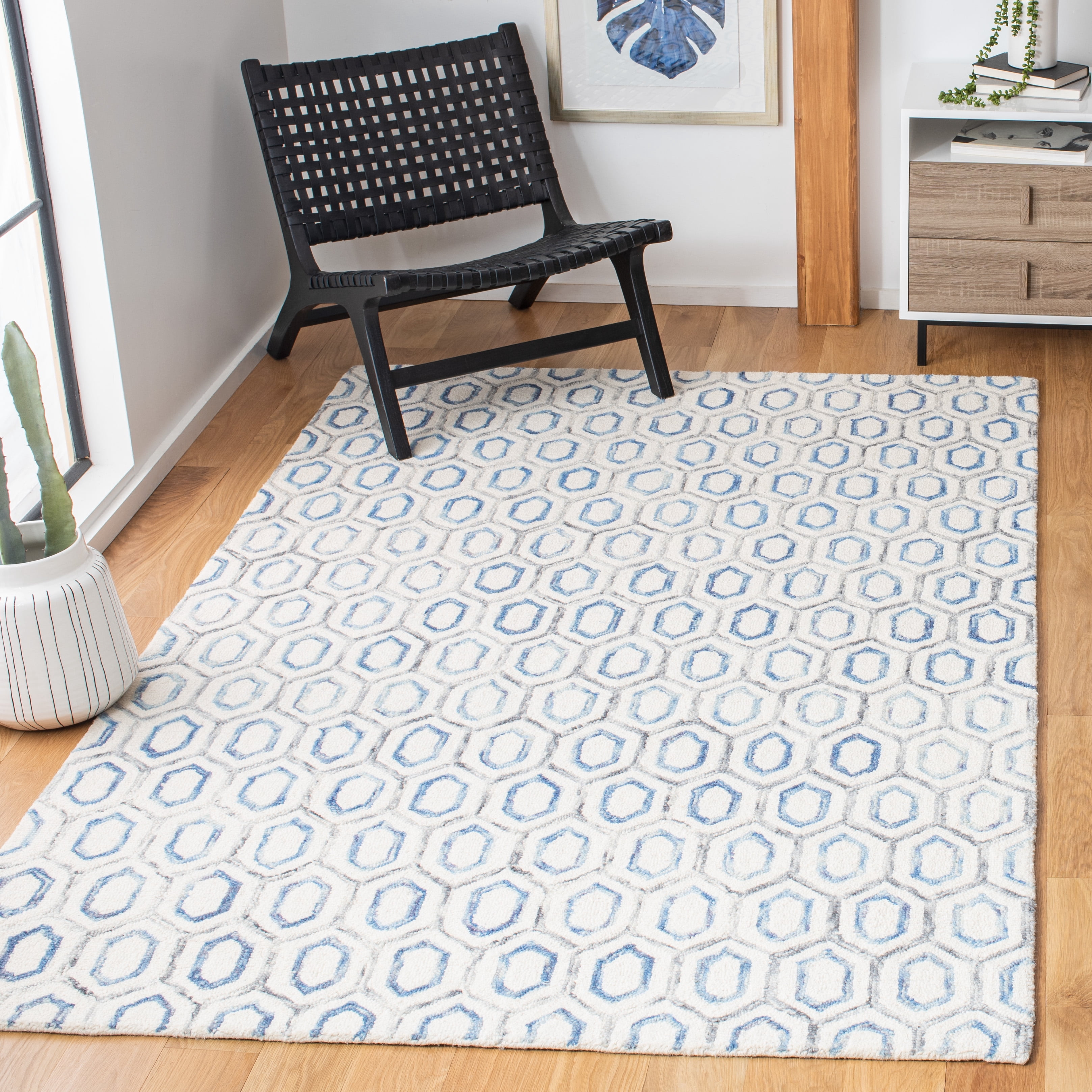 SAFAVIEH Metro Jessamine Geometric Area Rug, Ivory/Blue, 5' x 8'