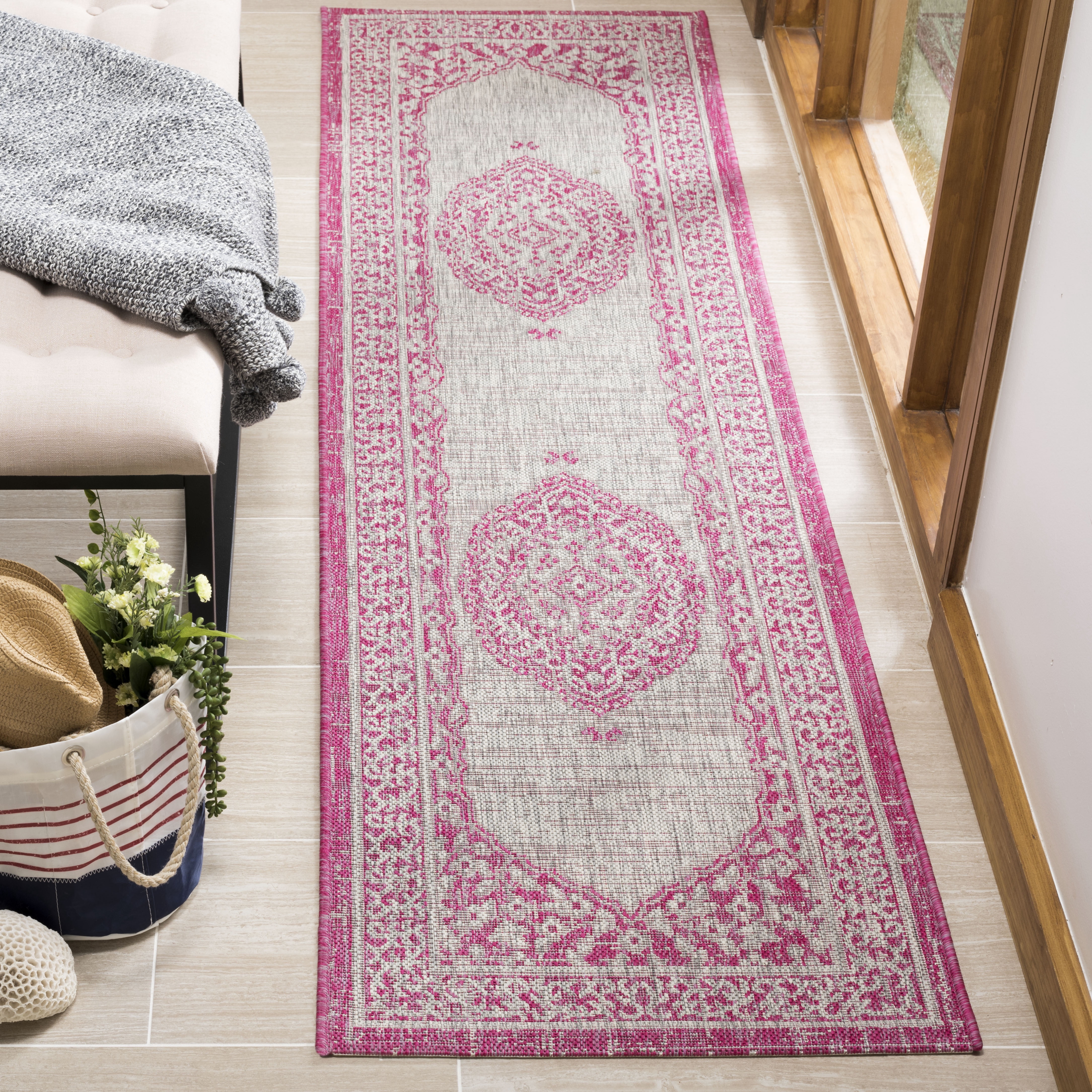 SAFAVIEH Courtyard Avi Medallion Indoor/Outdoor Runner Rug, Light Grey/Fuchsia, 2'3" x 10'