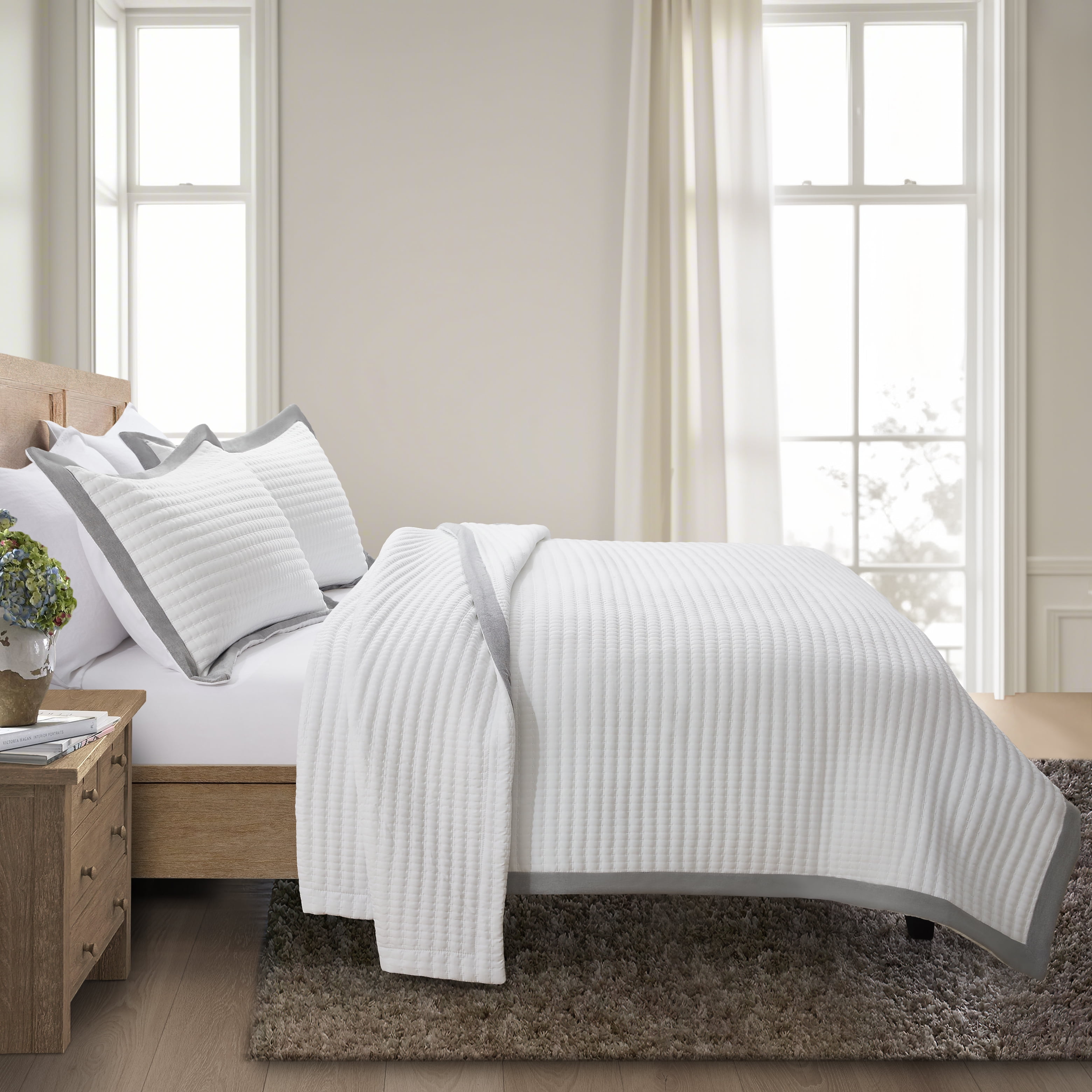 Bed Quilt Set White Queen - Farmhouse Soft Striped Stitch Bedding Bedspread Coverlet Summer Lightweight Bed Sets 1 Quilt with 2 Pillow Shams for Home All Season (Queen, White with Grey Border)