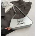 thumbnail image 4 of Bolso de hombro Amszke Y2K Trendy de cuero vegano plateado, 4 of 7