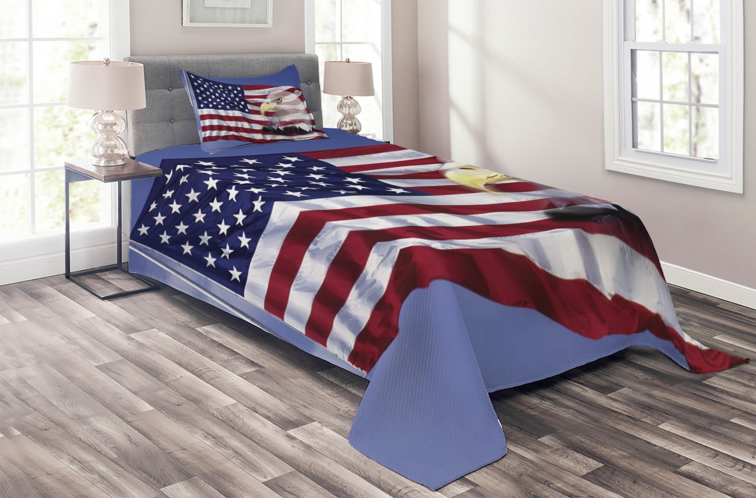 Bald Eagle Icon Print American Flag Quilted Coverlet & Pillow Shams Set 