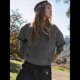 thumbnail image 5 of Sudadera Corta para Mujer, Cuello Redondo, Larga, Talla Grande, Otoño-Invierno 2025, Estilo Jersey Holgado. Gris Oscuro L, 5 of 10