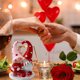 thumbnail image 5 of Estatua de pareja de gnomos para San Valentín | Figura romántica de resina con corazón y rosa | Decoración de mesa para parejas | Adorno navideño listo para usar, 5 of 5