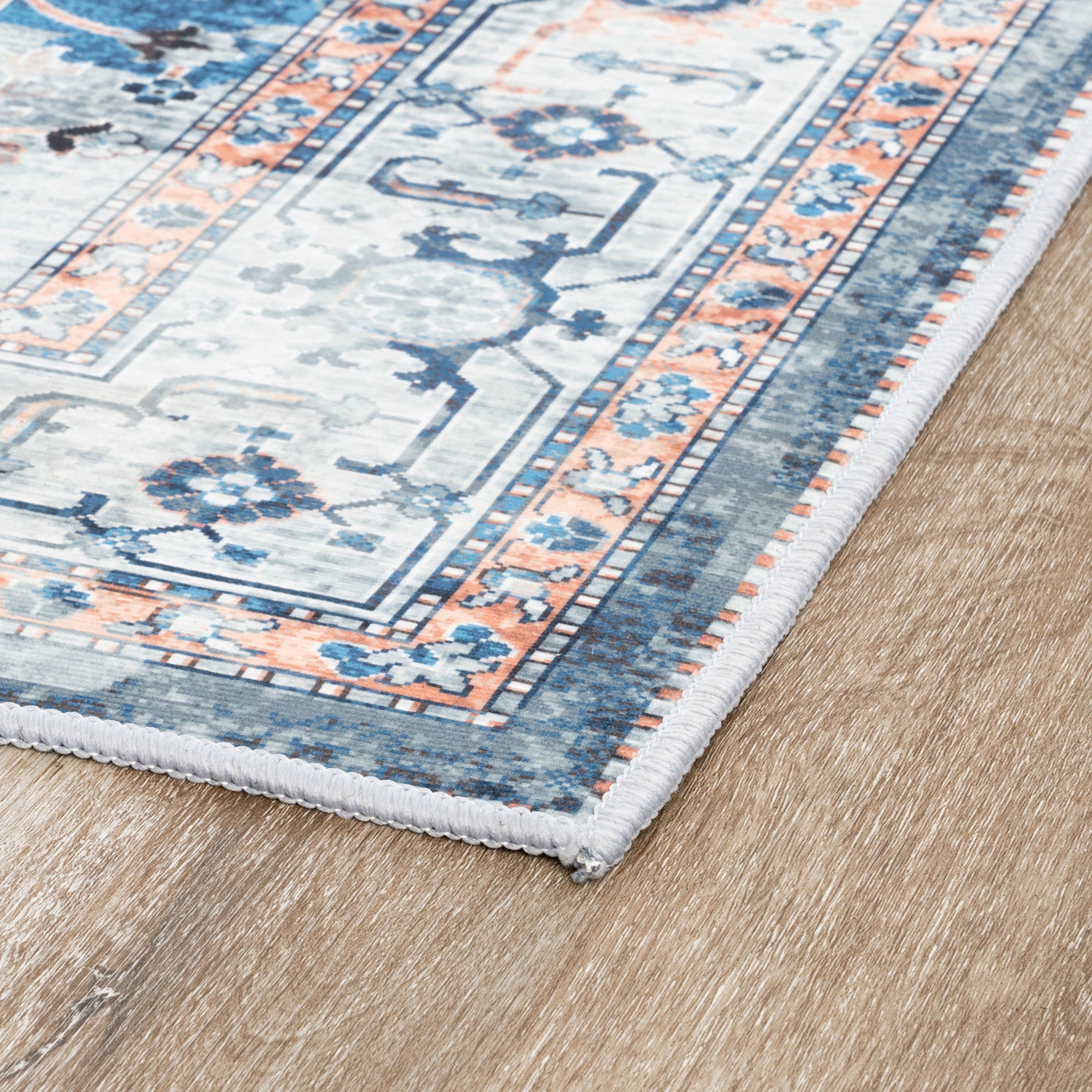 Estate Traditional 5' x 7' Gray and Blue Polyester Indoor Area Rug