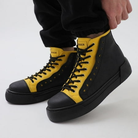 

Zaro in Black & Yellow