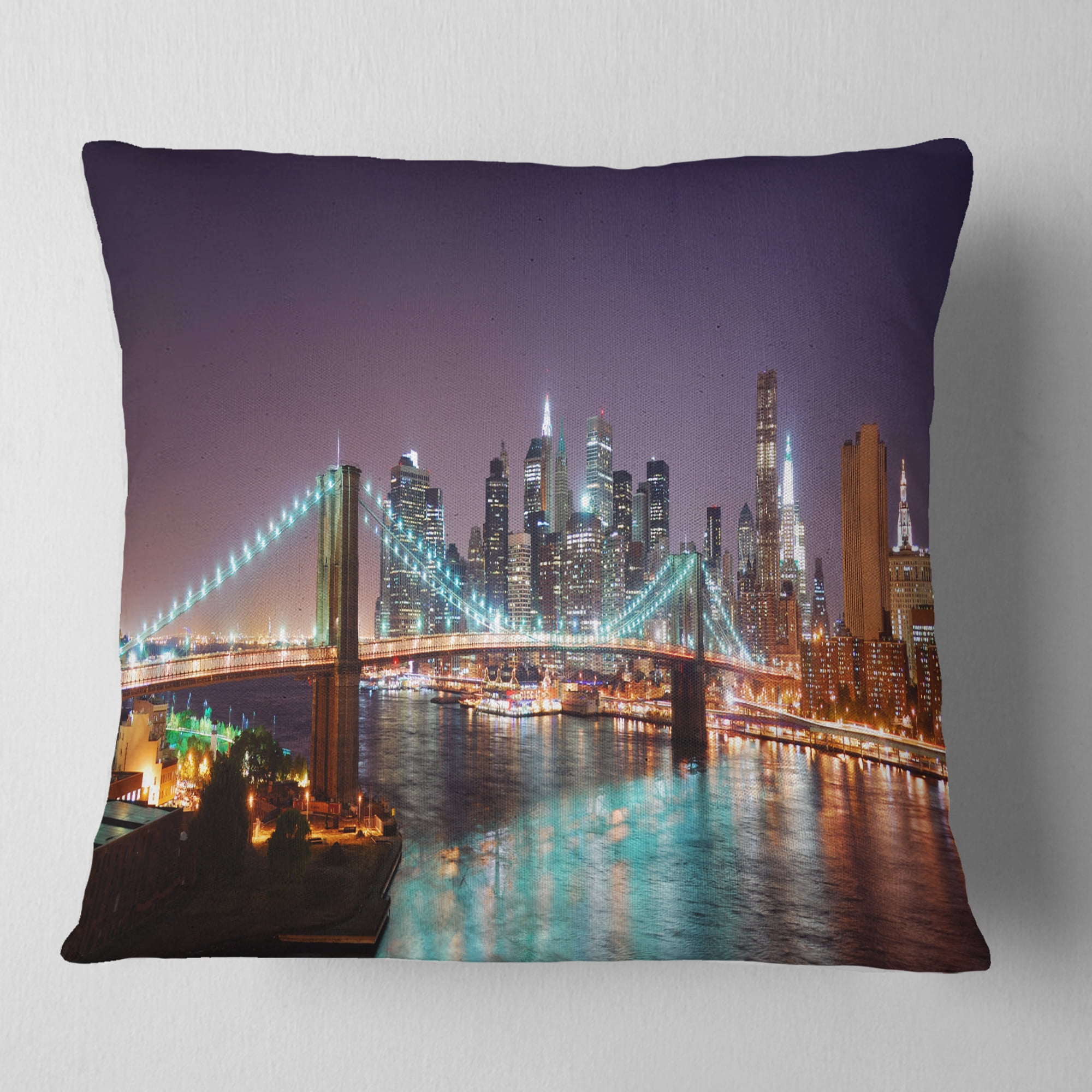 Designart Hudson River Panoramic View - Landscape Photography Throw Pillow - 16x16