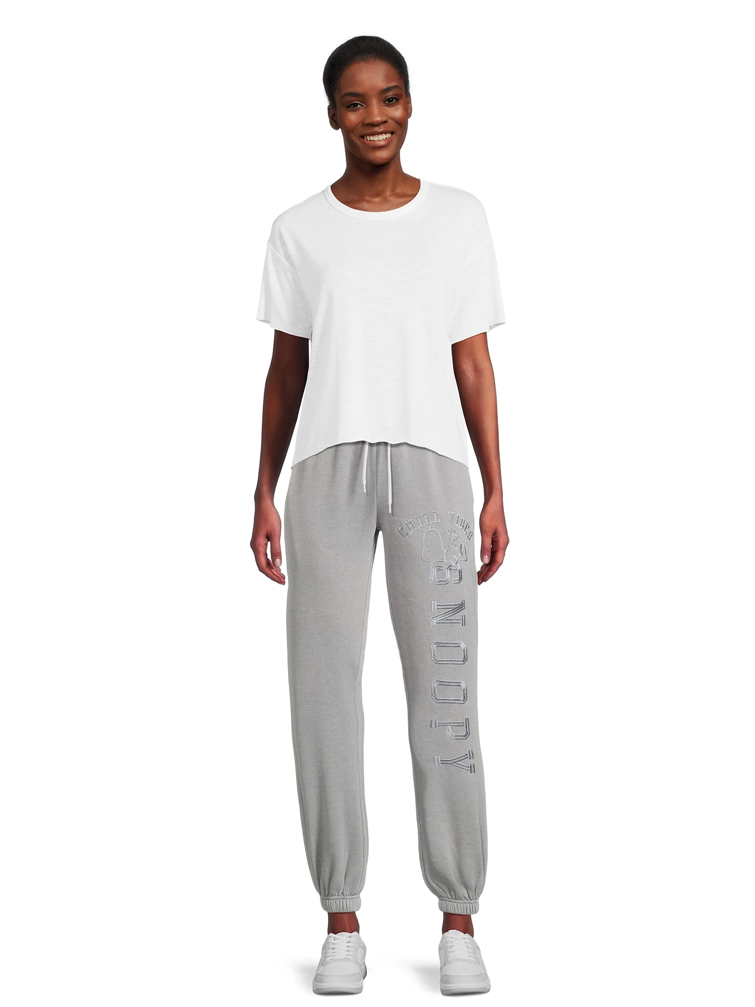 Peanuts Juniors Snoopy Embroidered Graphic Jogger Pants, Sizes XS-XXXL