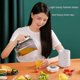 thumbnail image 4 of Licuadora automática Máquina de jugo Exprimidor de frutas para el hogar Exprimidor portátil multifunción para cocinar jugos Exprimidor de frutas y verduras, 4 of 5
