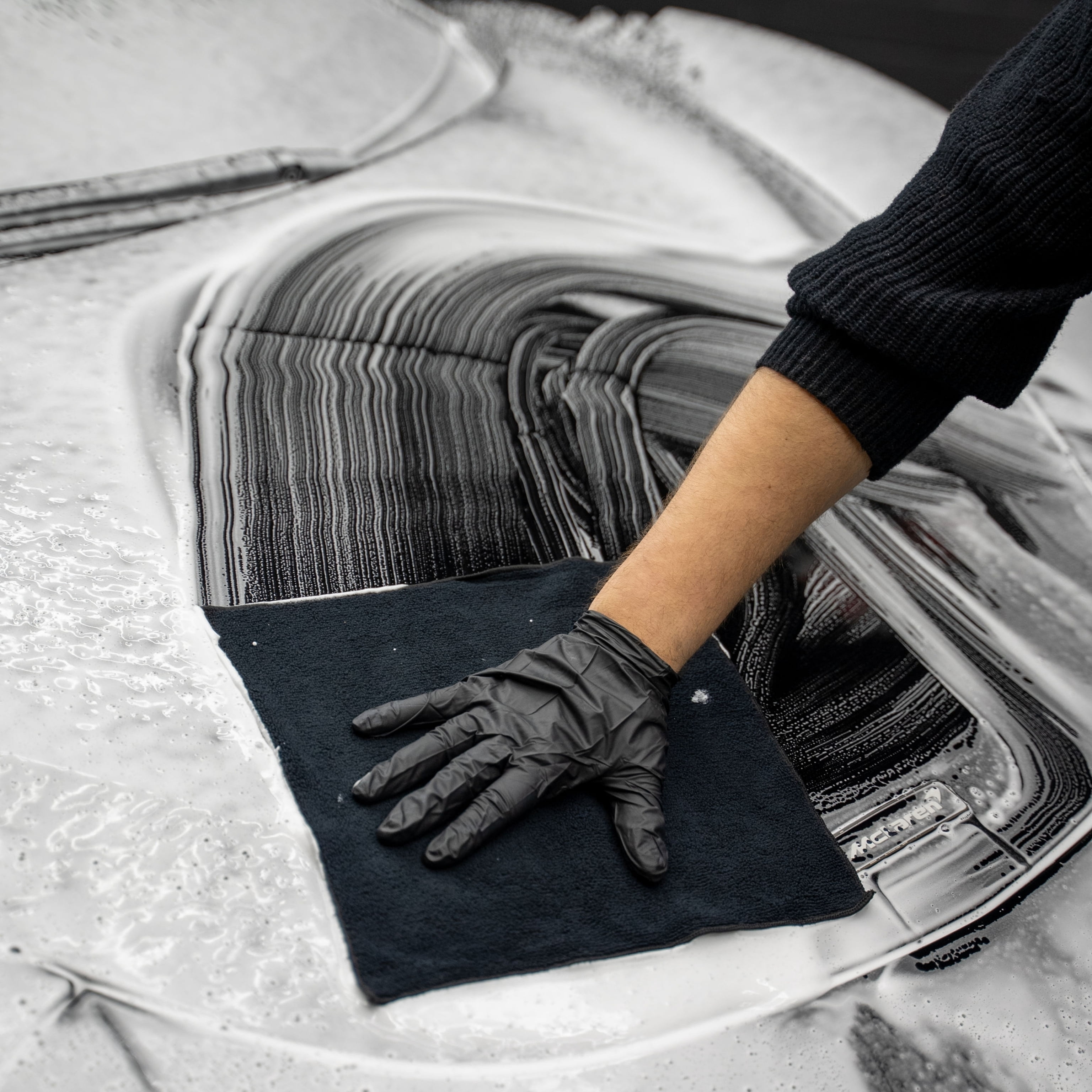 Blackline Clay Towel - Auto Detailing Clay Towel - Decontaminate Paint and Glass for Smoth Washing - 12" x 12"