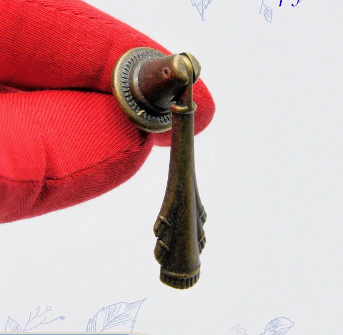 Antique Finish 4pcs Vintage Bronze Zinc Alloy Cabinet Handles - Ornate Design Polished Metal Knobs for Dressers, Wardrobes & Kitchen Cupboards