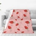 thumbnail image 1 of Fotbe Cute Strawberry C Manta de Franela Acolchonada con Estampado, Súper Suave y Esponjosa, Extra Grande para Sofá, Cama, Uso Todo el Año-50"x40", 1 of 7