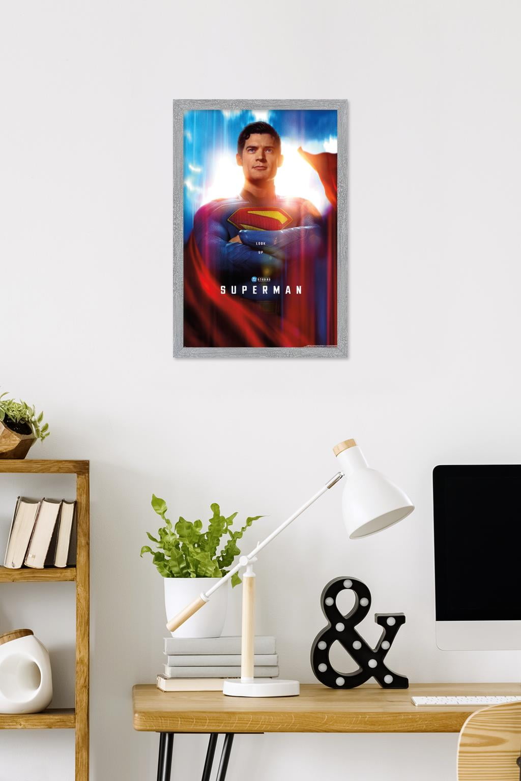 DC Studios Superman (2025) - Close-Up One Sheet Wall Poster, 14.725" x 22.375" Framed