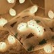thumbnail image 5 of Guirnaldas de luces LED blancas, luz nocturna de cuento de hadas, guirnalda de pasillo de dormitorio, decoraciones navideñas para bodas, funciona con pilas (no incluidas) 3 metros 20 luces, 5 of 5