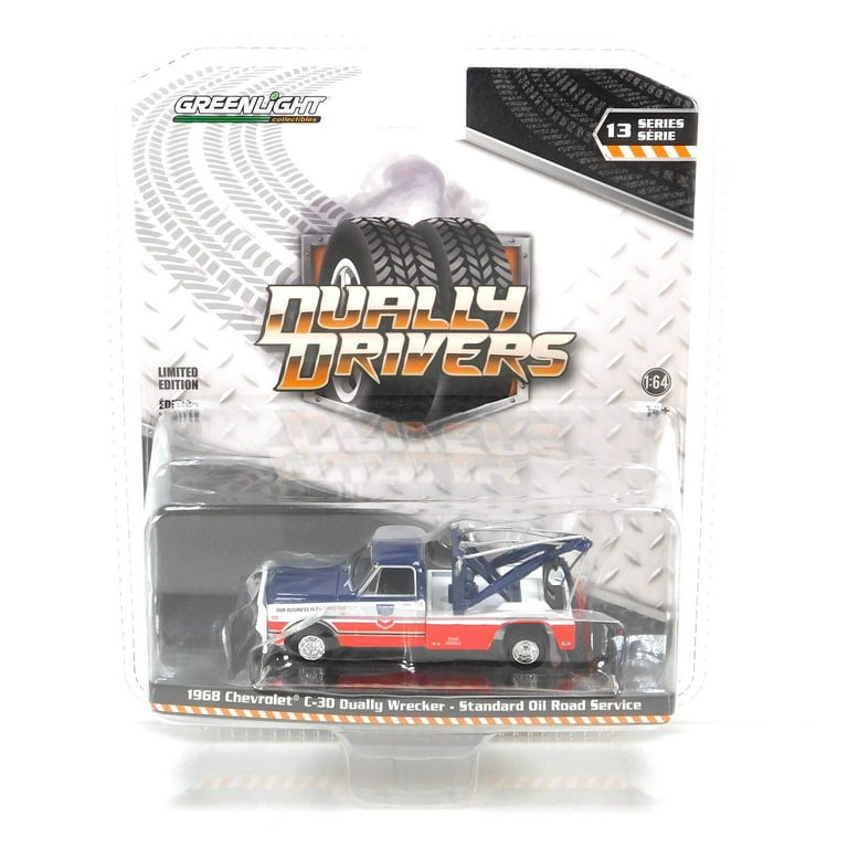 GreenLight 1:64 Scale 1968 Chevy C-30 Dually Wrecker - Die Cast Metal Collectible Truck